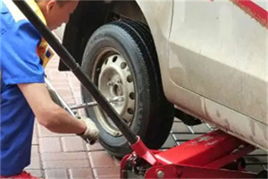 上钢新村附近拖车24小时服务热线电话