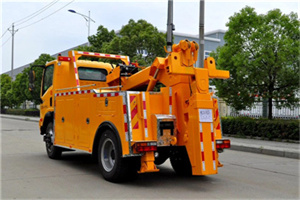 上钢新村高速路拖车费